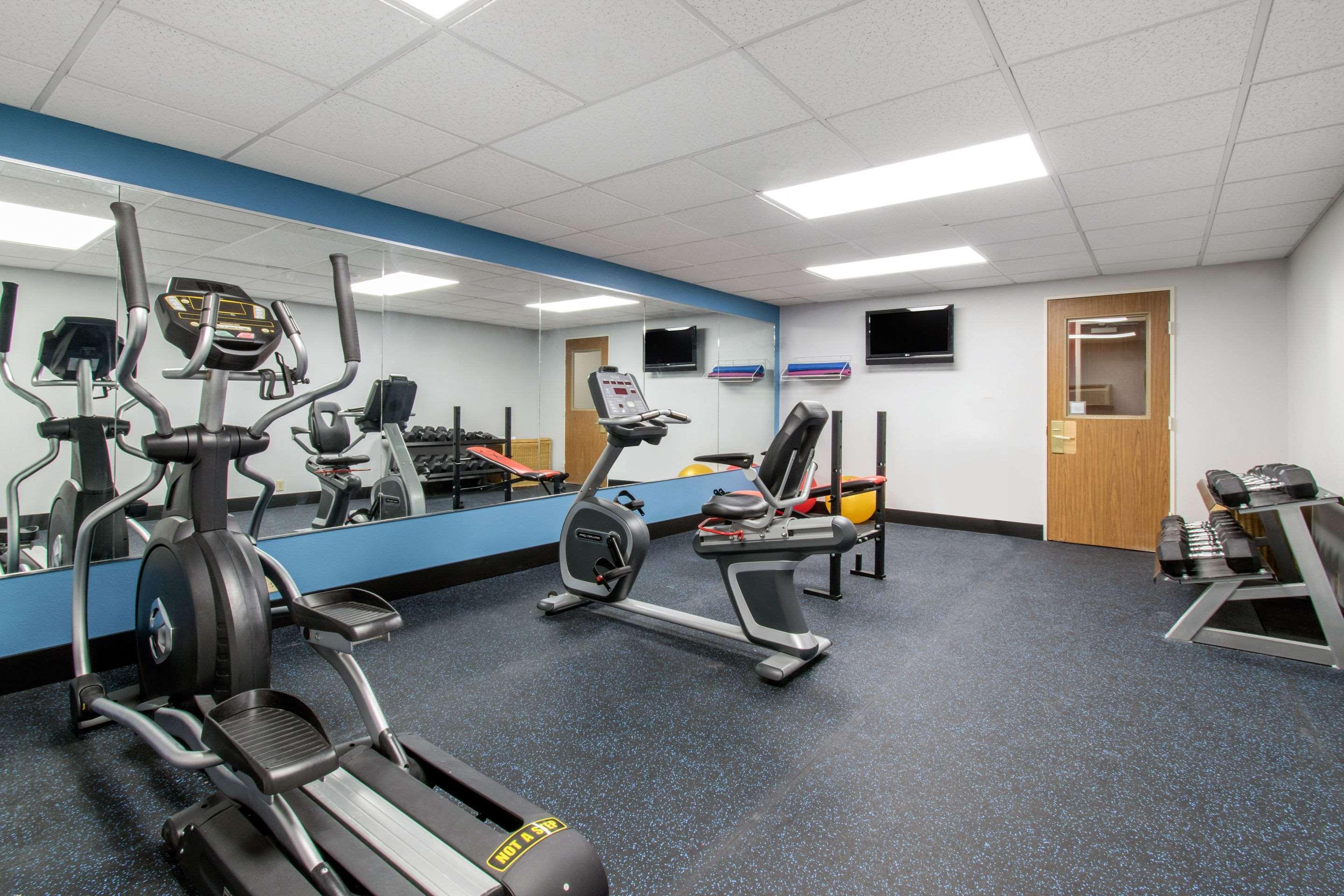 Hawthorn Extended Stay By Wyndham Chambersburg Exterior foto