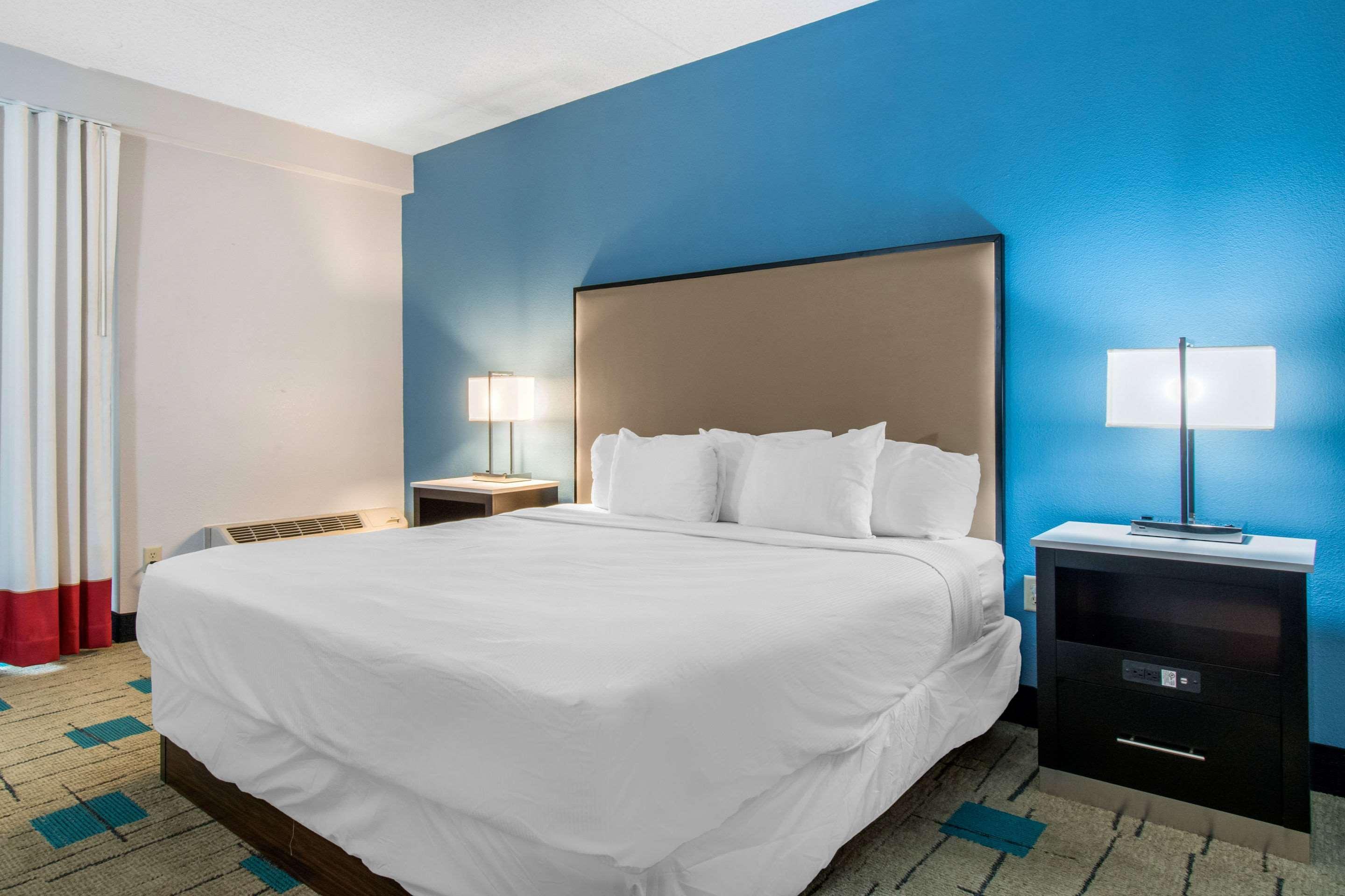 Hawthorn Extended Stay By Wyndham Chambersburg Exterior foto