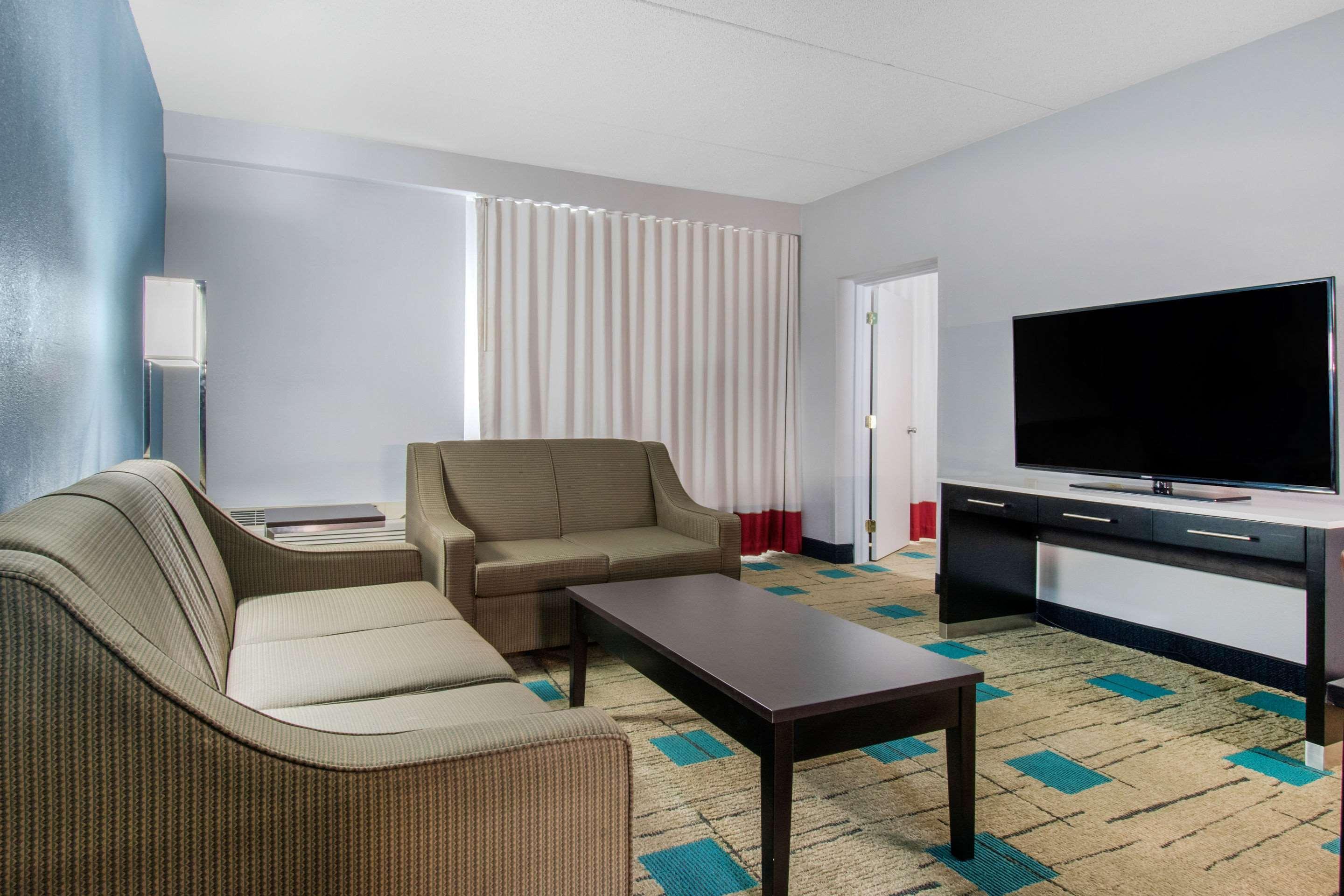 Hawthorn Extended Stay By Wyndham Chambersburg Exterior foto