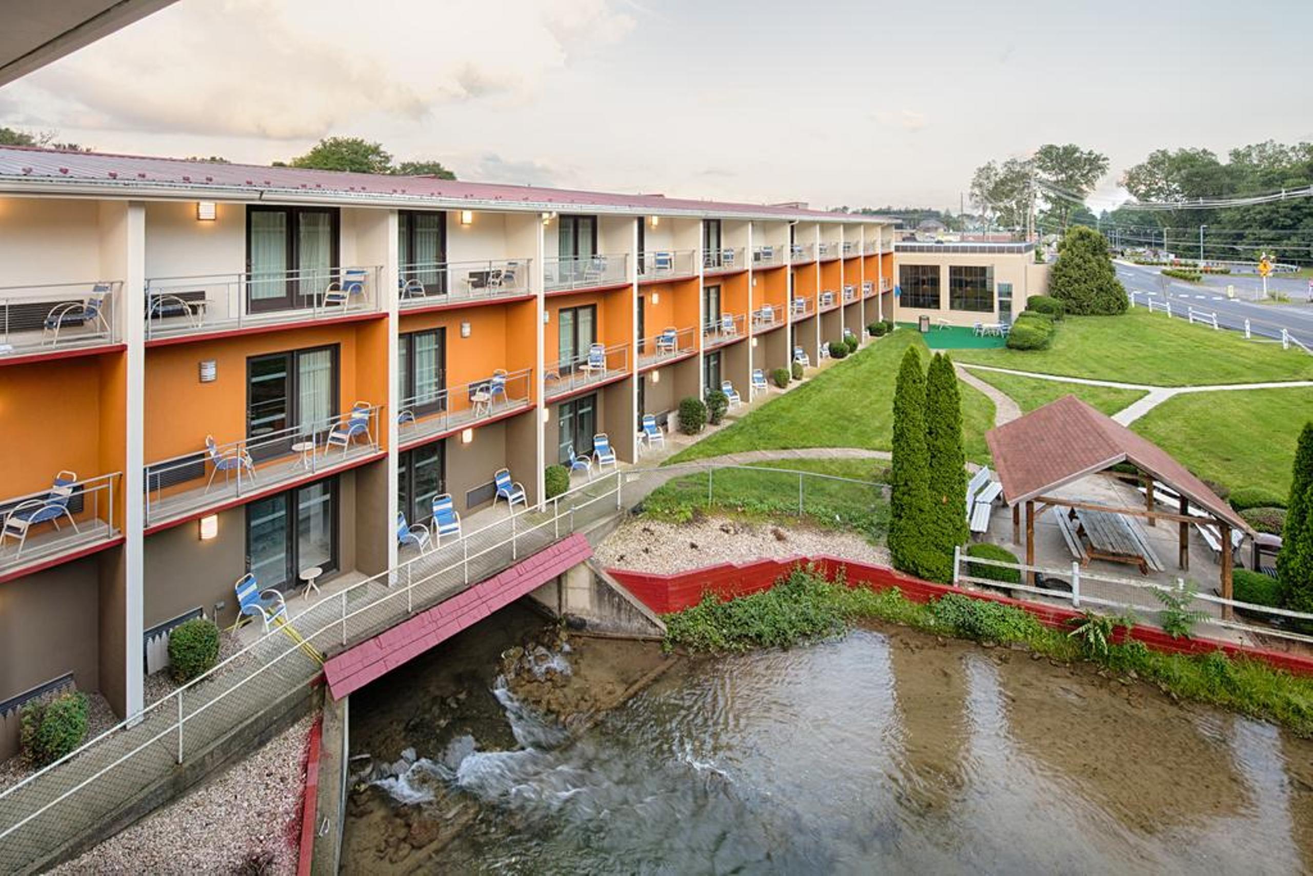Hawthorn Extended Stay By Wyndham Chambersburg Exterior foto